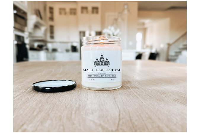 maple leaf festival candle