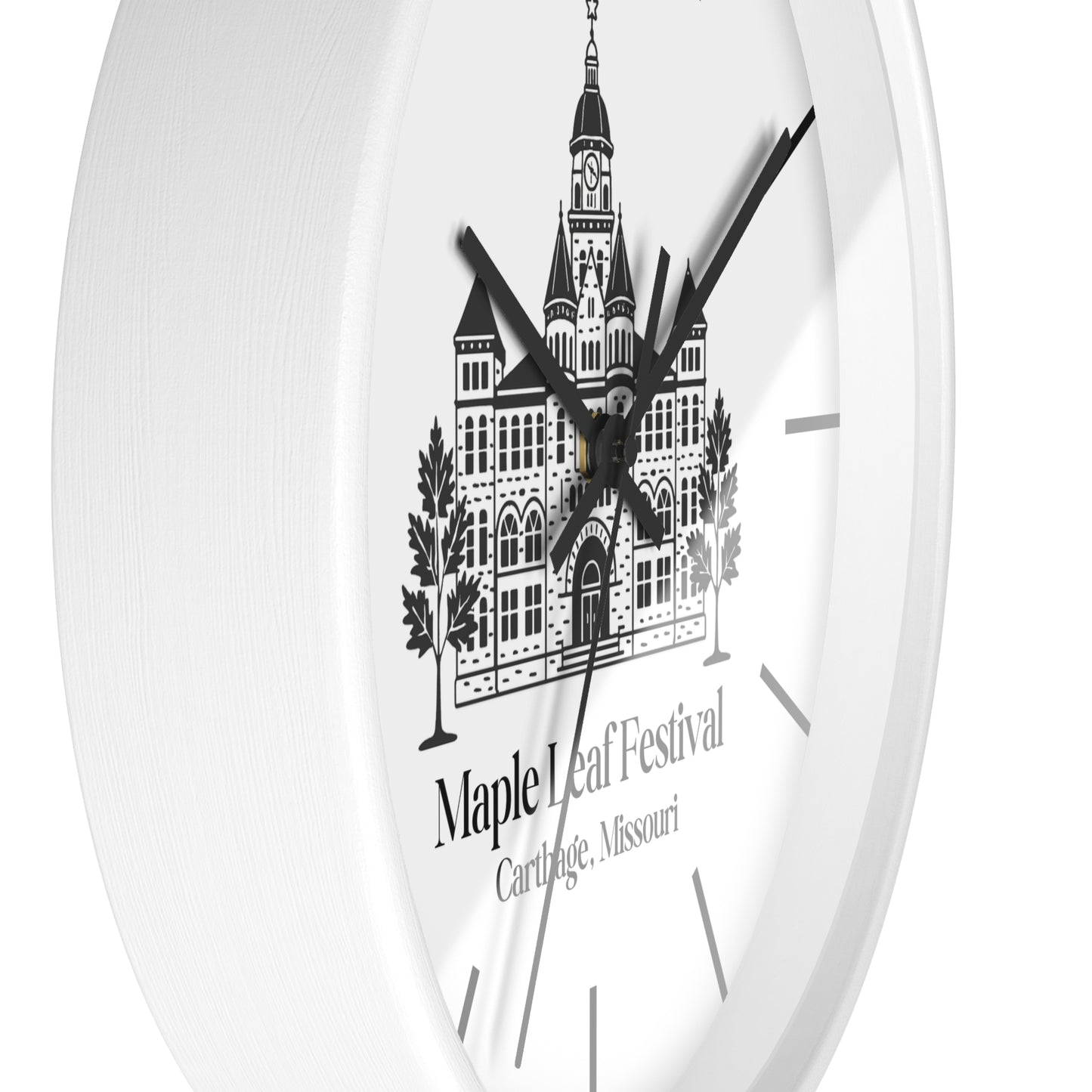 maple leaf festival clock