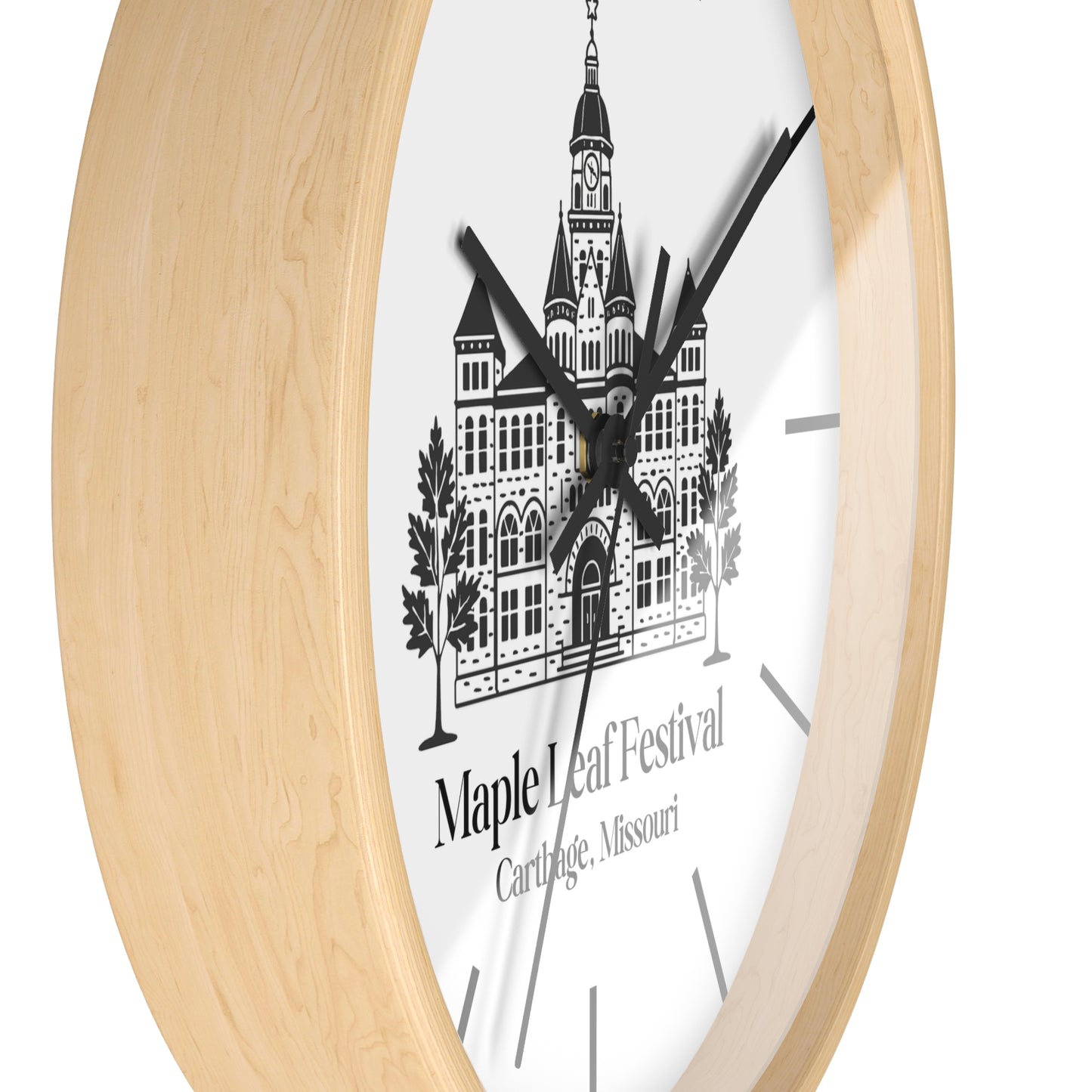 maple leaf festival clock