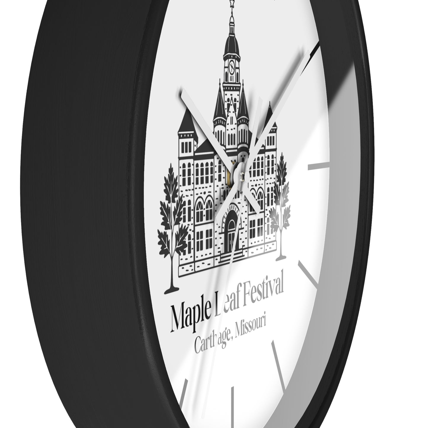 maple leaf festival clock