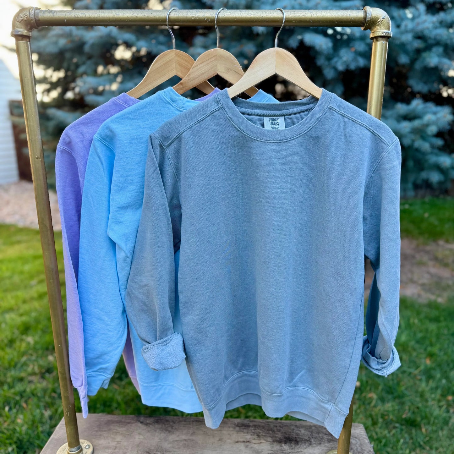 I Sought The Lord And He Heard And He Answered Monochromatic Embroidered Sweatshirt | Comfort Colors Christian Crewneck | Faith Bible Verse Embroidery | Religious Gift For Her